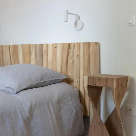 Du Plantier A Les Bains Holiday home