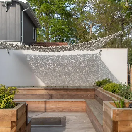 Du Plantier A Les Bains