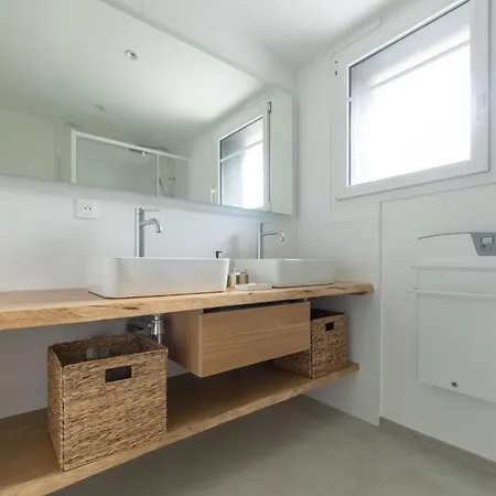 Du Plantier A Les Bains Holiday home