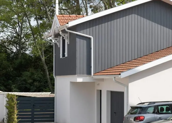 Du Plantier A Les Bains بيت للعطل *