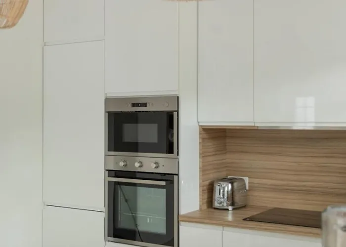 Du Plantier A Les Bains